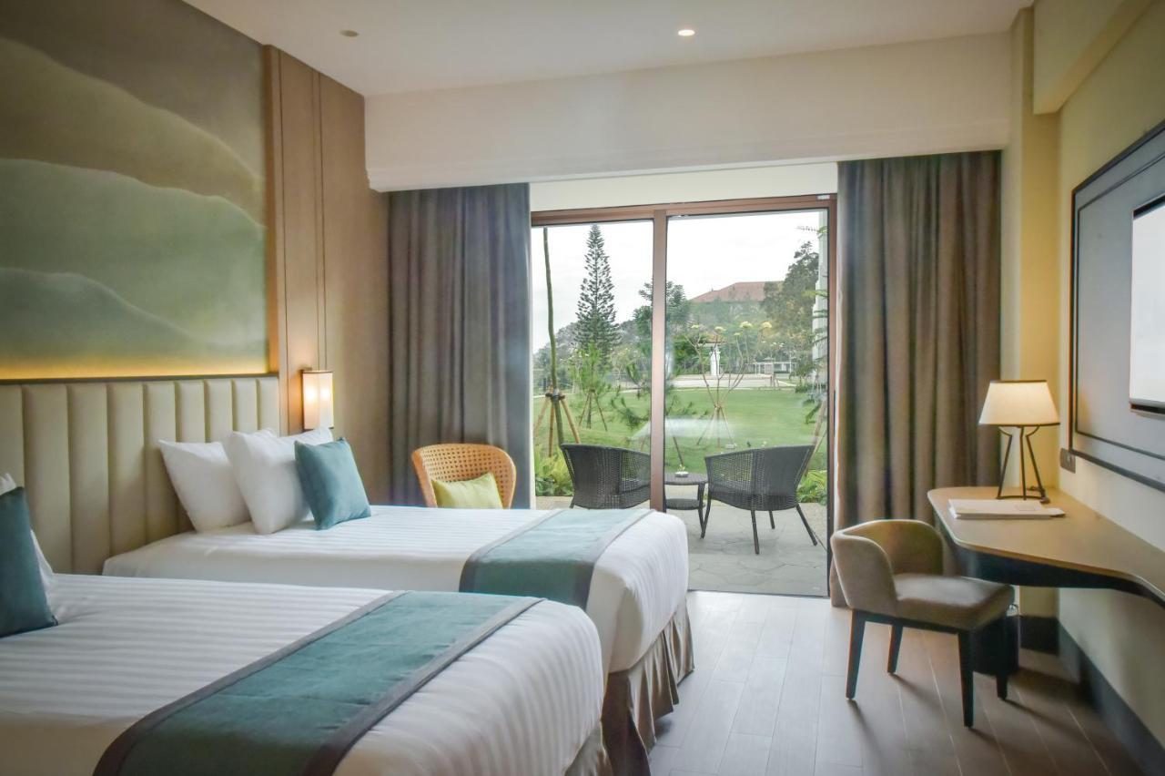 Mason Pine Hotel Bandung Padalarang Esterno foto